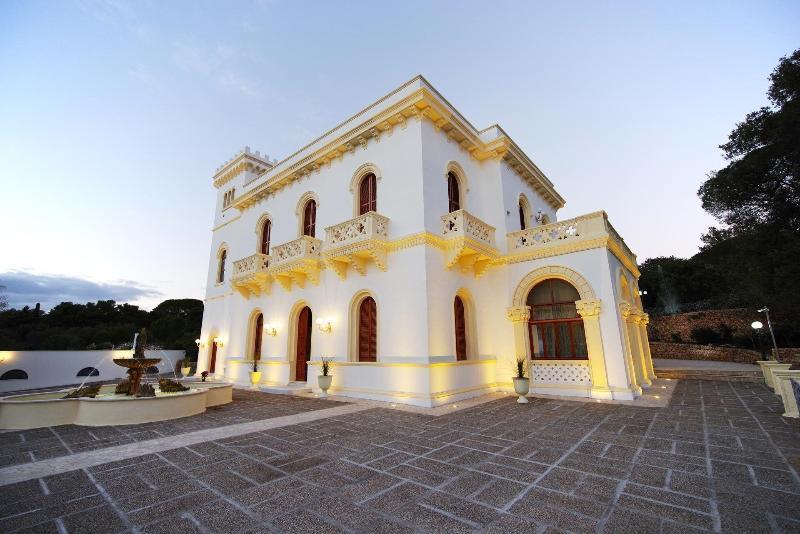 Le Scuderie Di Villa Ravenna Sannicola Exterior photo